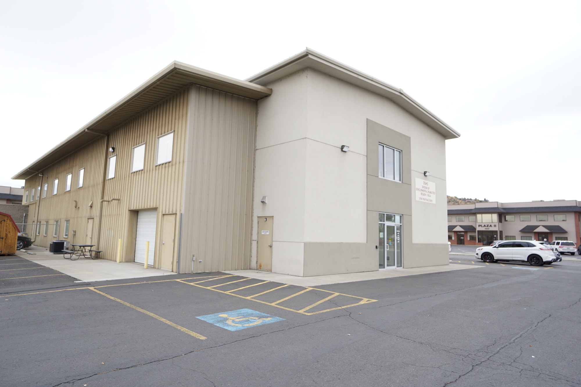 3700 Fruitvale Blvd, Yakima, WA for lease Primary Photo- Image 1 of 12