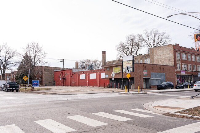 Plus de détails pour 327 E 79th St, Chicago, IL - Commerce de détail à vendre