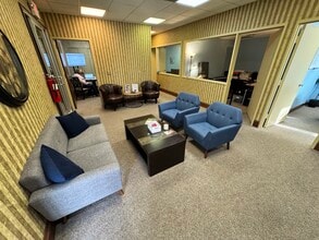 1 Monument Sq, Urbana, OH à louer Photo intérieure- Image 1 de 5