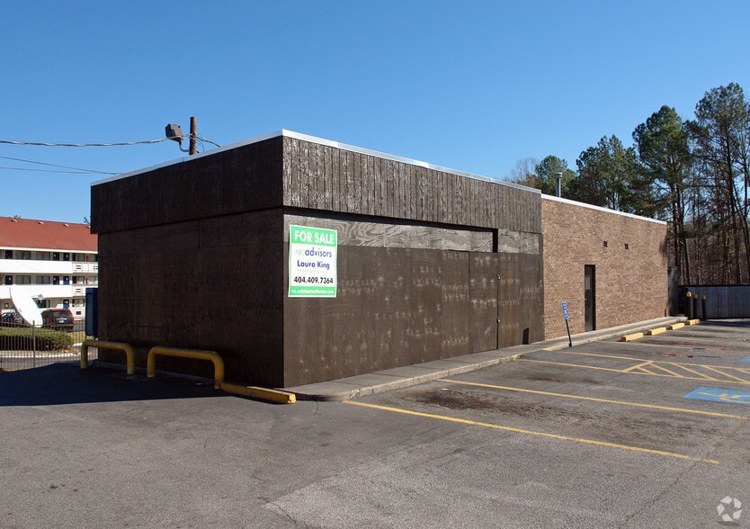 4255 Shirley Dr, Atlanta, GA for sale - Building Photo - Image 3 of 19