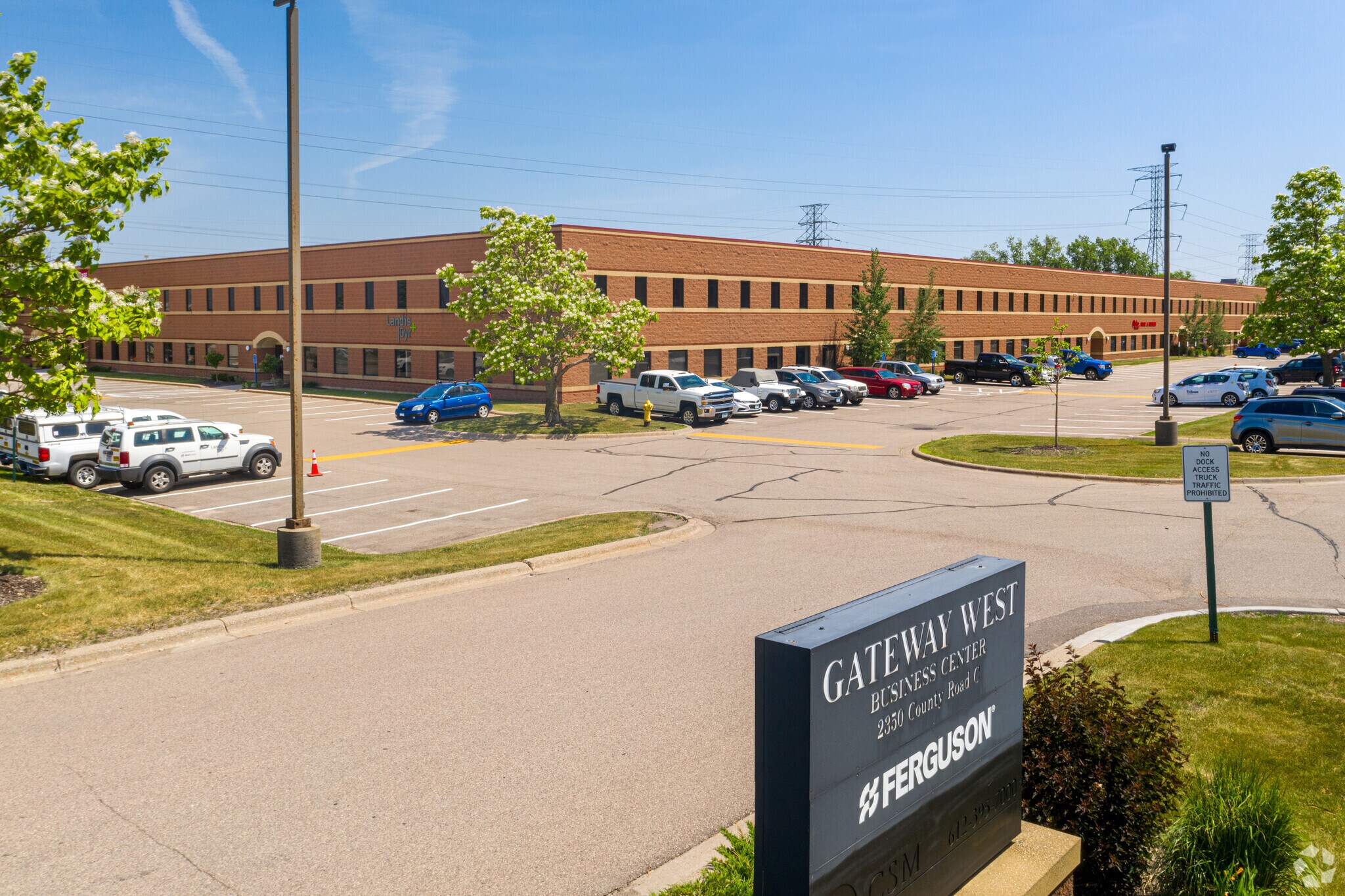 2340 W County Road C, Roseville, MN for sale Primary Photo- Image 1 of 1