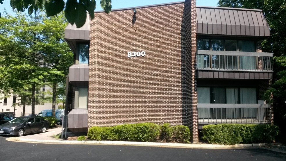 8300 Arlington Blvd, Merrifield, VA for sale - Building Photo - Image 1 of 1