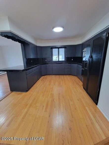 707 Exeter Ave, West Pittston, PA for sale - Interior Photo - Image 3 of 19