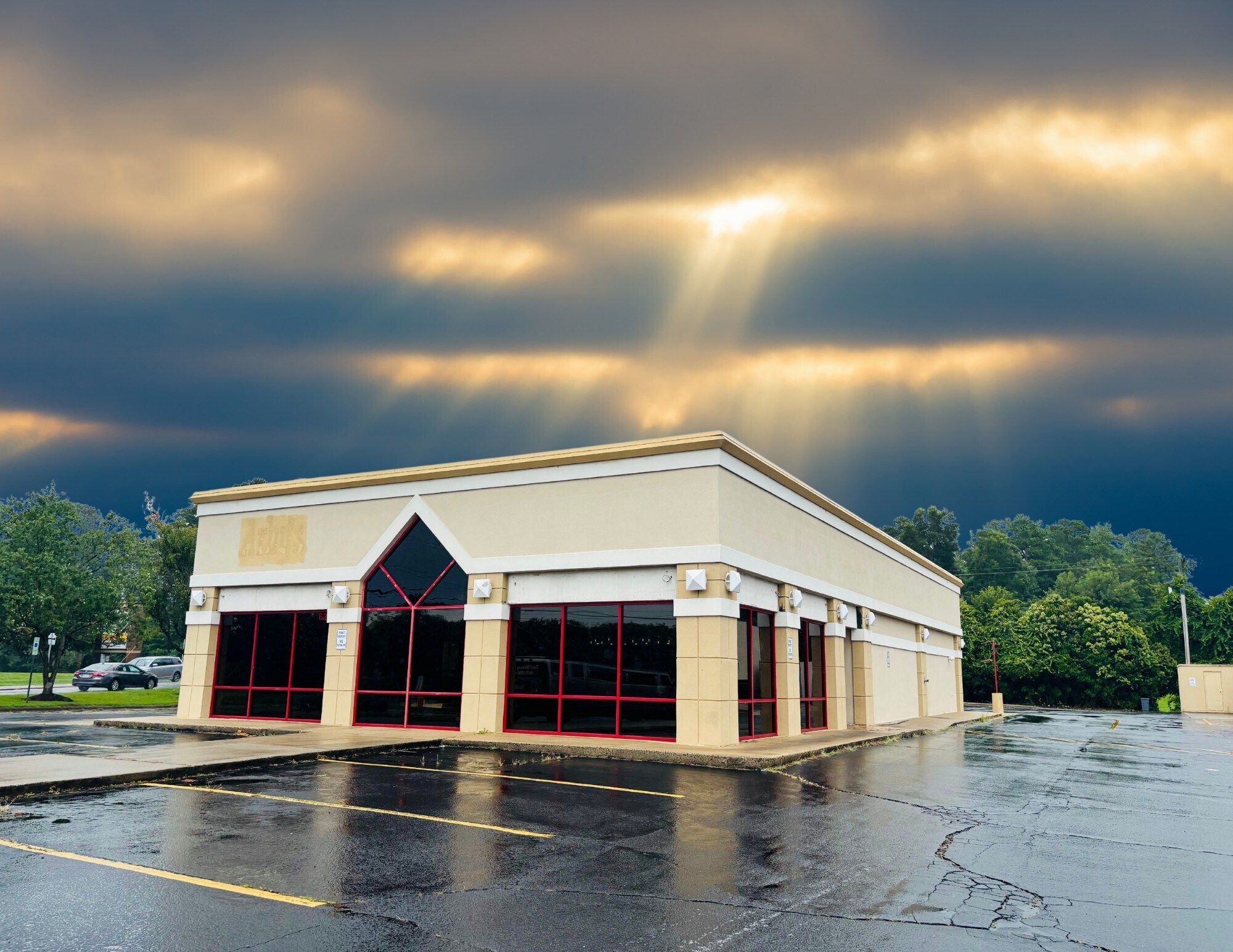 9229 Lawyers Rd, Mint Hill, NC à louer Photo du bâtiment- Image 1 de 8