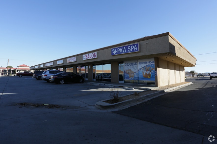12053 Mariposa Rd, Hesperia, CA for lease - Primary Photo - Image 1 of 21
