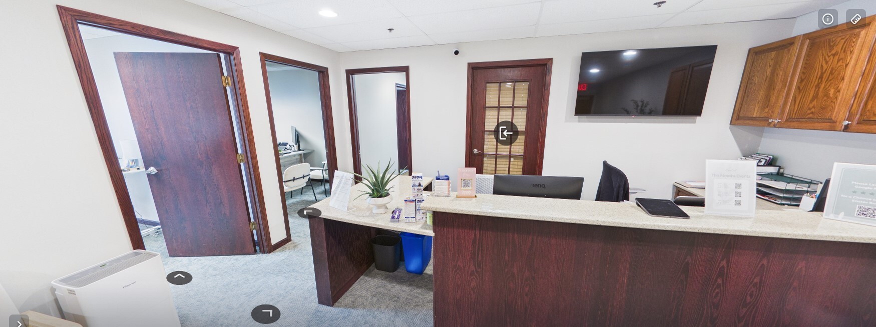 2075 Foxfield Rd, St Charles, IL for lease Interior Photo- Image 1 of 7