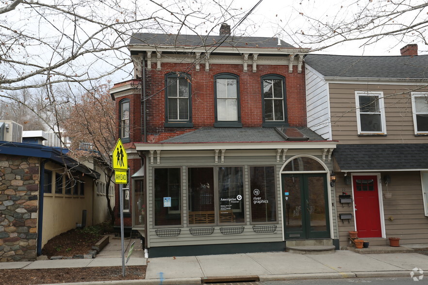 24 N Main St, Lambertville, NJ for sale - Primary Photo - Image 1 of 1