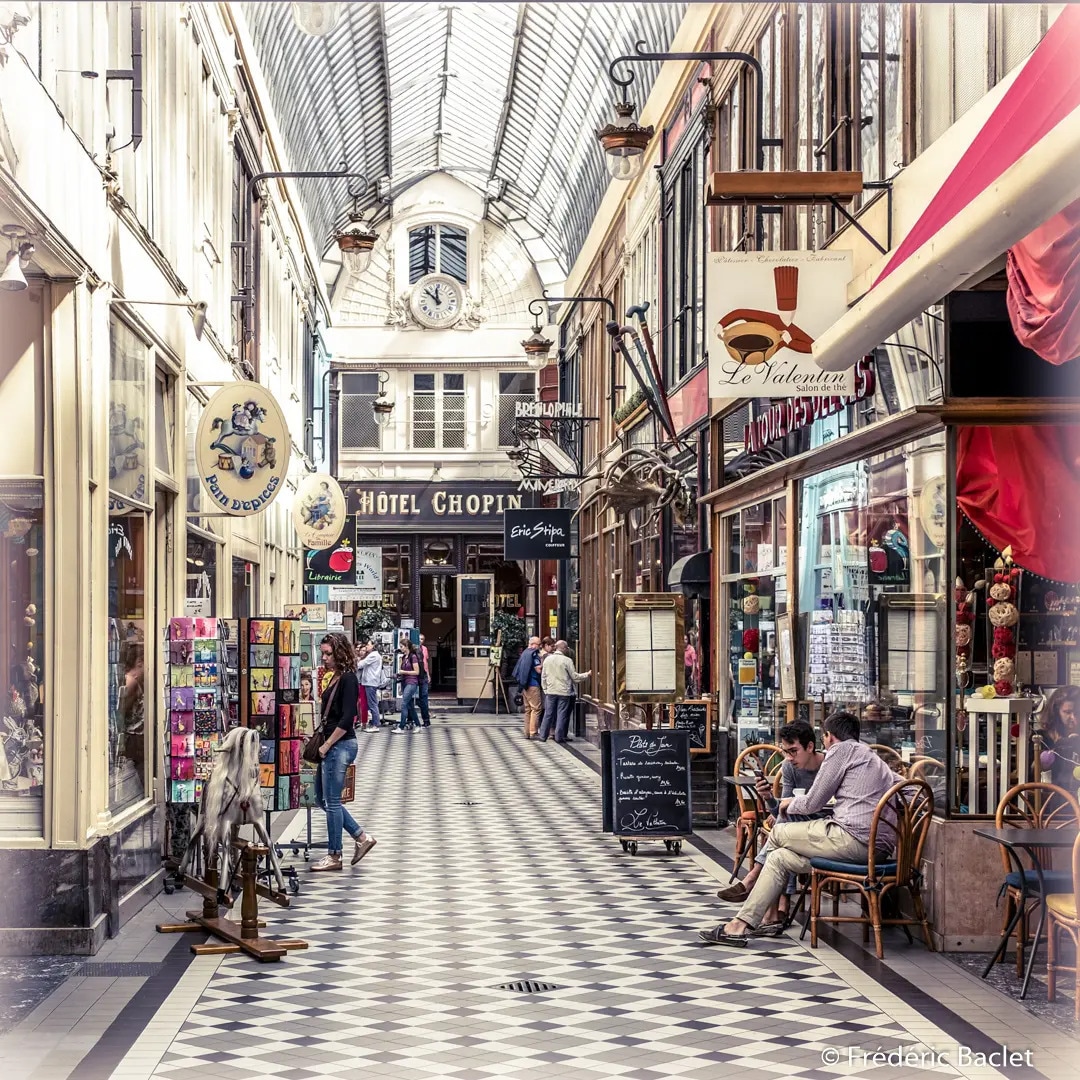 Passage Jouffroy, Paris for lease Building Photo- Image 1 of 6