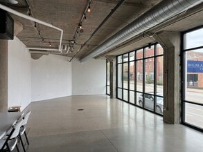 540 N Broadway, Green Bay, WI for lease Interior Photo- Image 2 of 5