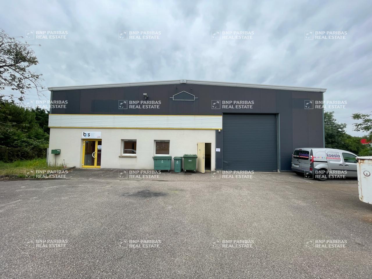 Flex in Ludres for lease Building Photo- Image 1 of 29