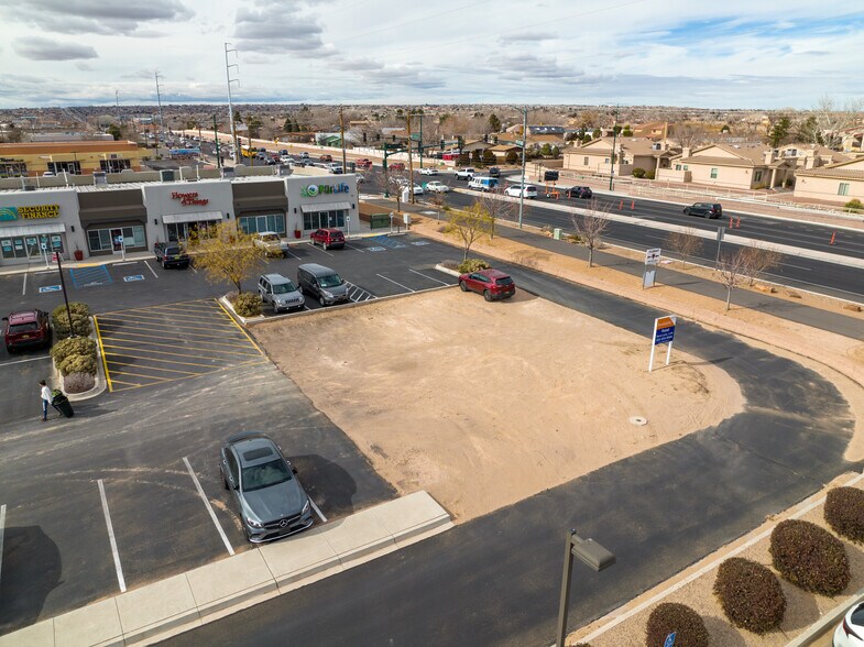 Golf Course Rd, Rio Rancho, NM à louer - Photo du bâtiment - Image 2 de 5