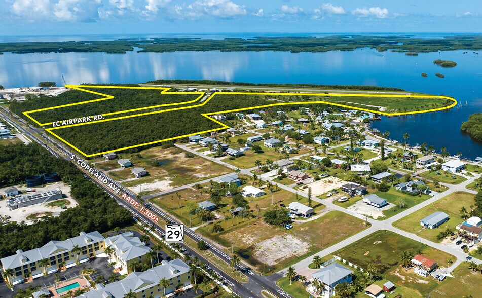 E.C. Airpark Road & Copeland Ave. S., Everglades City, FL à vendre - Aérien - Image 3 de 12