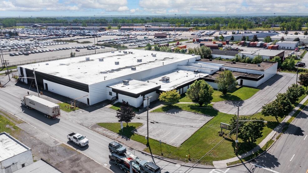 1885 Harlem Rd, Buffalo, NY for sale - Building Photo - Image 2 of 31