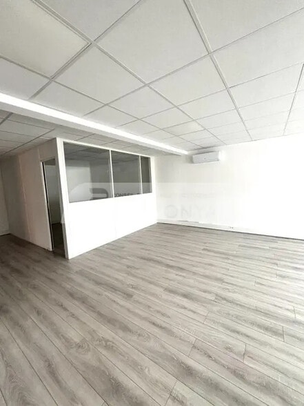 Bureau dans Aubagne à louer - Photo intérieure - Image 3 de 8