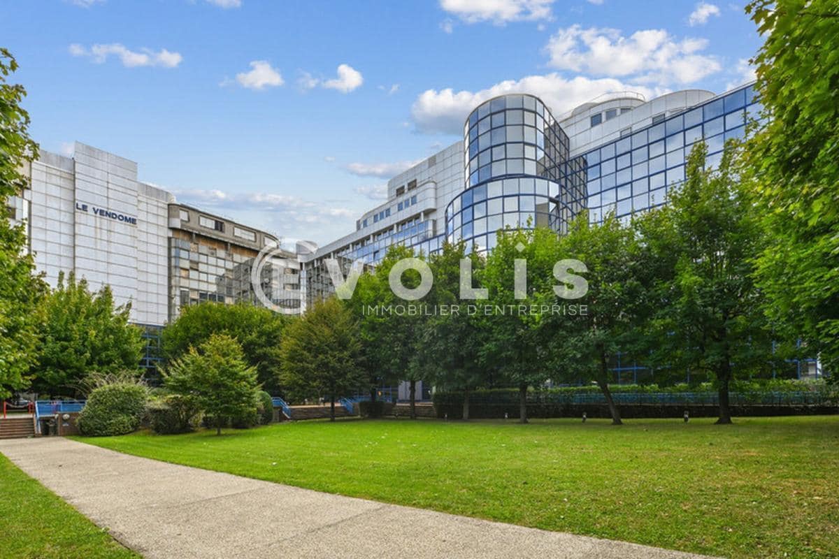 12-14 Rue Du Centre, Noisy-le-Grand for lease Building Photo- Image 1 of 15