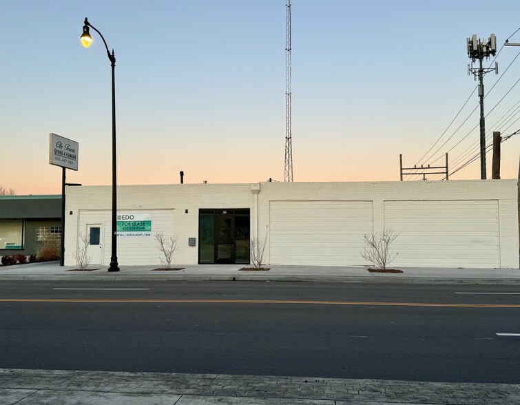 402 E Main St, Norman, OK for lease - Building Photo - Image 1 of 12