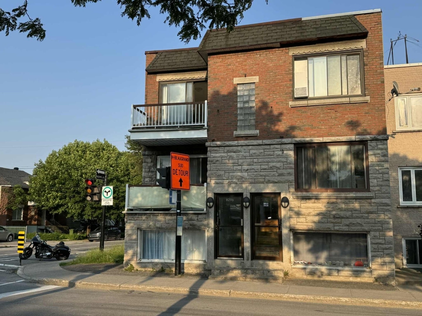 8294-8298 Rue Hochelaga, Montréal, QC for sale Building Photo- Image 1 of 21