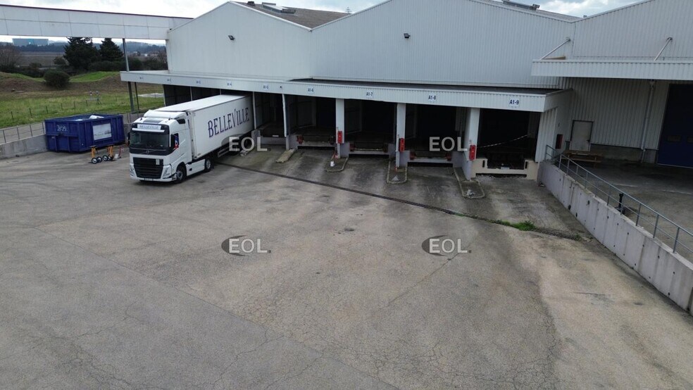 Industrial in Nîmes for lease - Aerial - Image 3 of 7