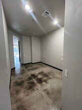 525 Woodland Square Blvd, Conroe, TX à louer Photo intérieure- Image 2 de 18