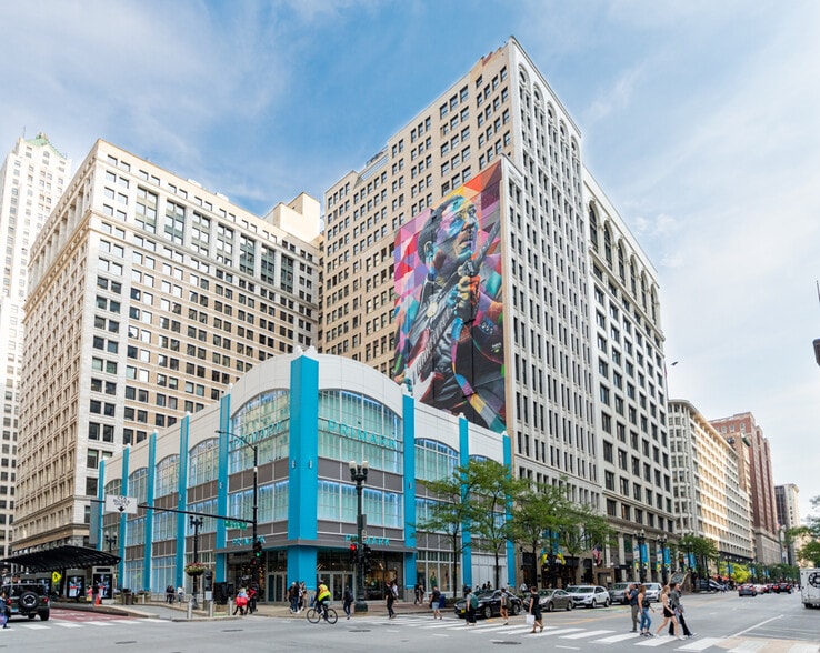 17 N State St, Chicago, IL for lease - Building Photo - Image 1 of 21