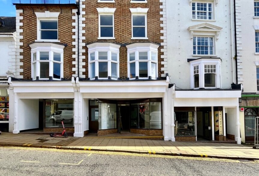 17 Bridge St, Northampton à louer - Photo du bâtiment - Image 3 de 3