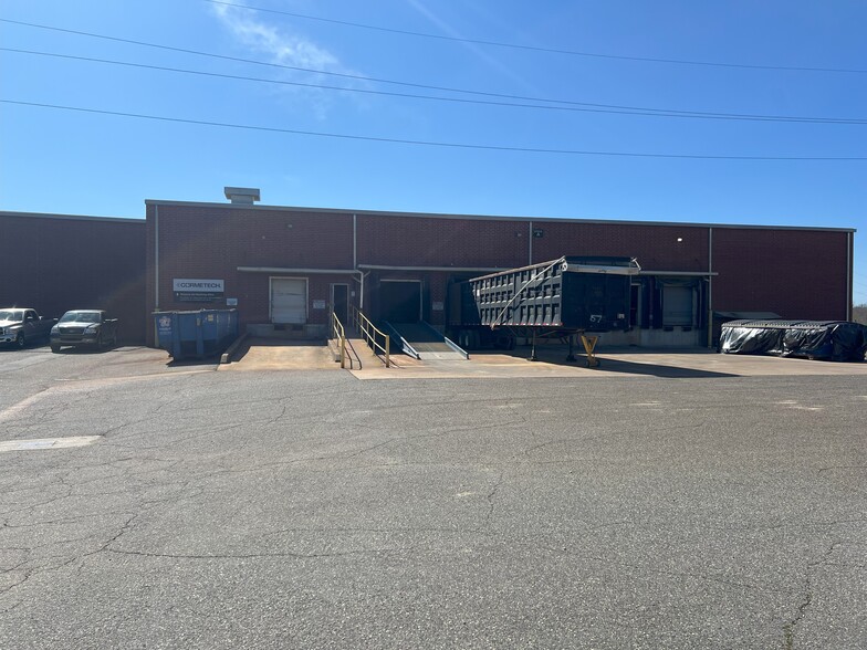 213 Laurel Ave, Grover, NC for sale - Building Photo - Image 2 of 12