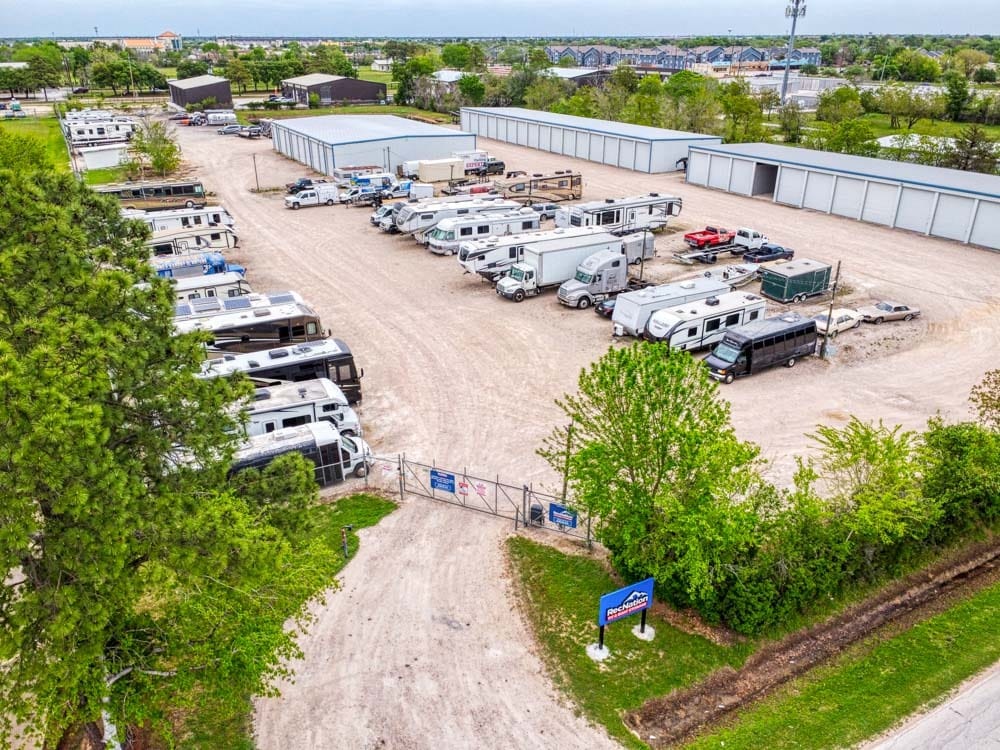 17610 French Rd, Houston, TX for lease Aerial- Image 1 of 8