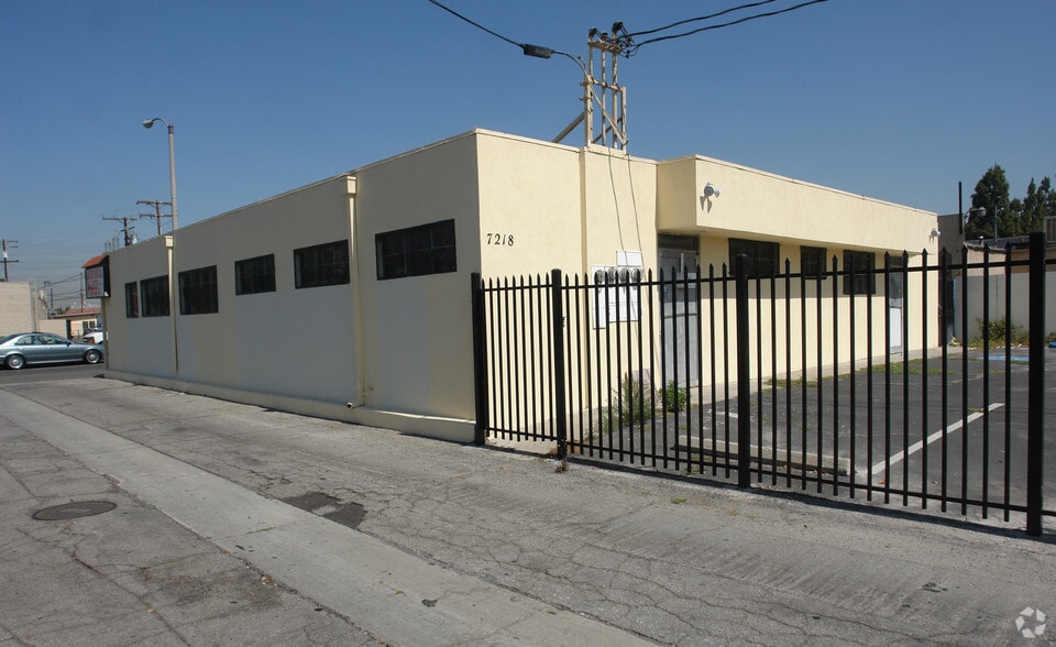 7216-7218 Garfield Ave, Bell Gardens, CA à vendre - Photo du bâtiment - Image 3 de 8