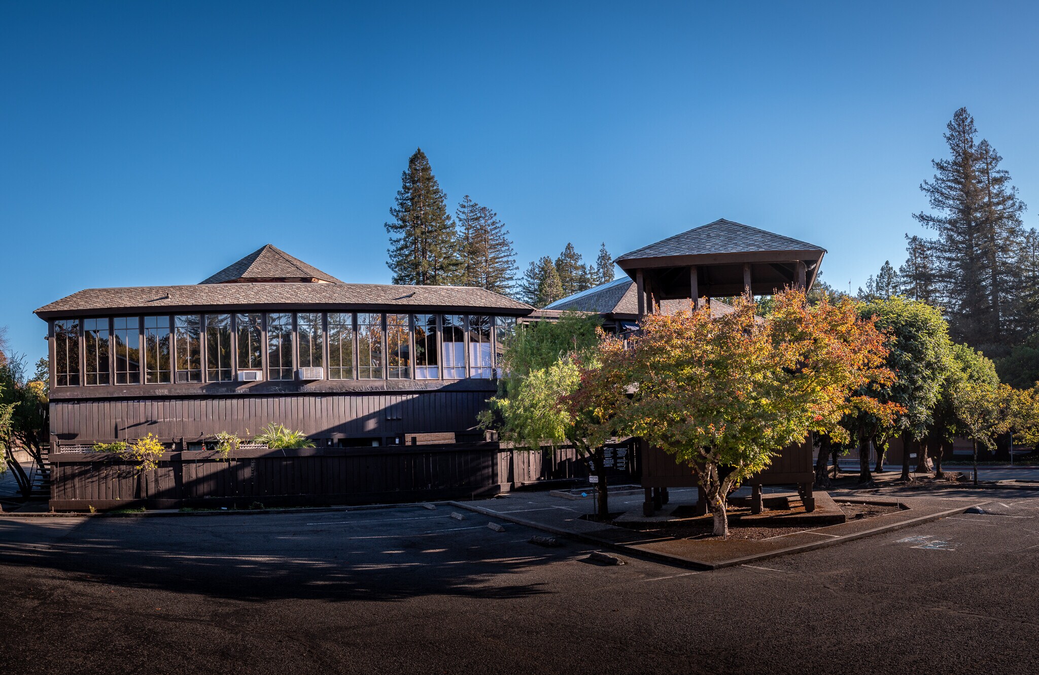 1036 Sir Francis Drake Blvd, Kentfield, CA for lease Primary Photo- Image 1 of 46