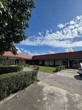 4418-4420 Inverrary Blvd., Lauderhill, FL for lease Building Photo- Image 1 of 9