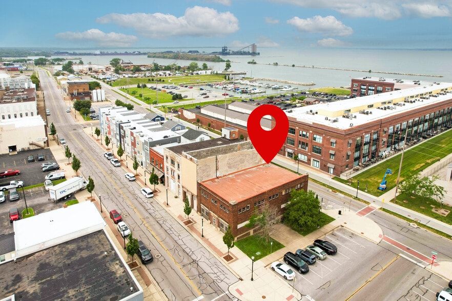 301 W Water St, Sandusky, OH à vendre - Photo du bâtiment - Image 3 de 57