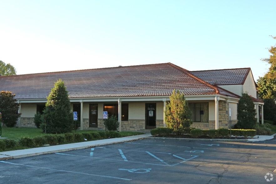 2134 Nicholasville Rd, Lexington, KY for sale - Building Photo - Image 2 of 60