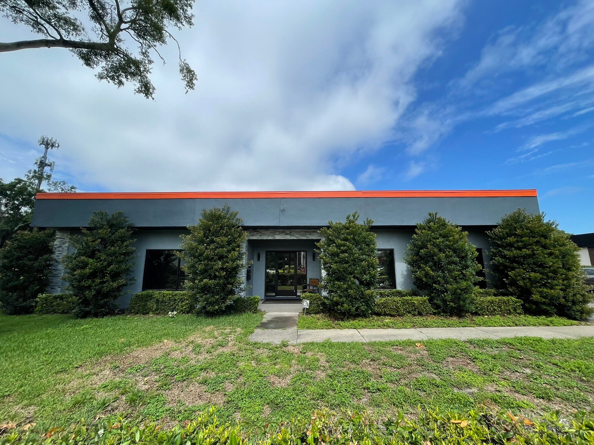 278 Semoran Commerce Pl, Apopka, FL for sale Primary Photo- Image 1 of 16