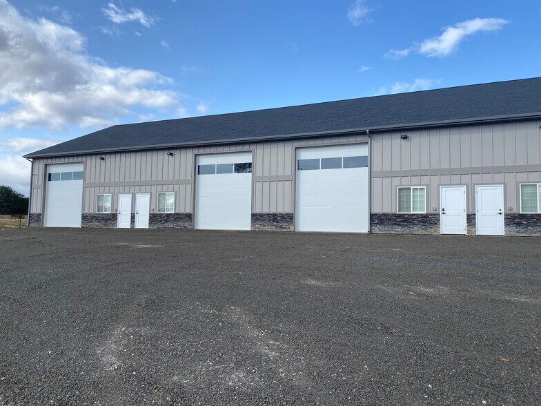 9603 Tieton Dr, Yakima, WA à louer - Photo du bâtiment - Image 2 de 8