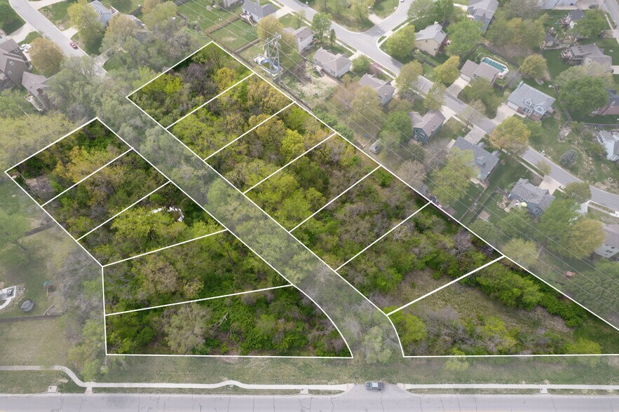 West 48th Ter, Shawnee, KS à vendre - Photo du bâtiment - Image 3 de 27