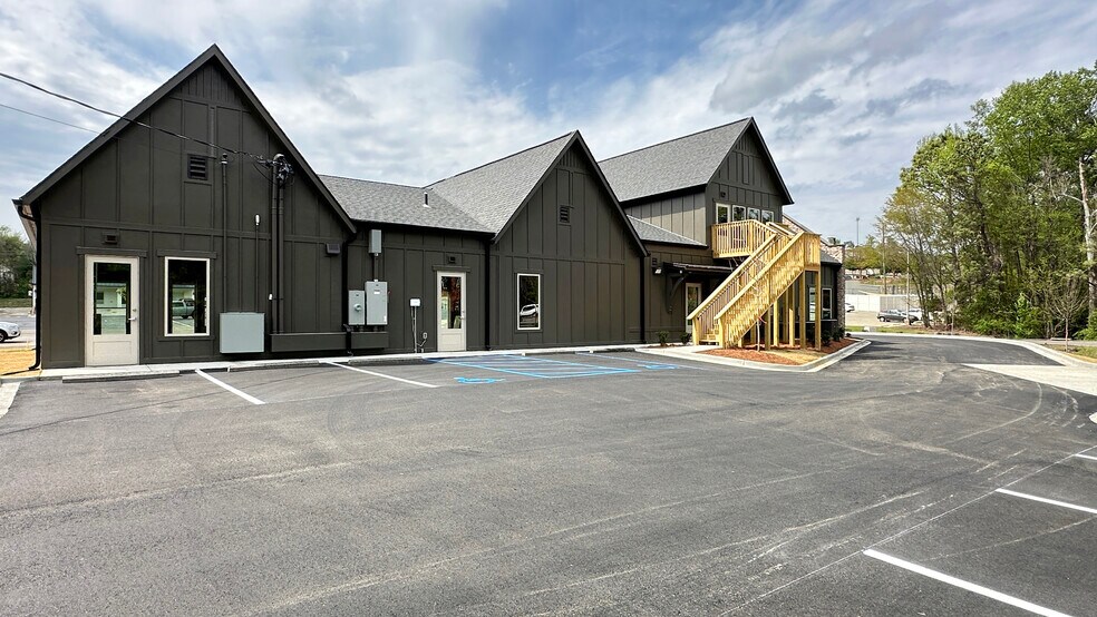 783 Shades Mountain Plz, Hoover, AL à louer - Photo du bâtiment - Image 3 de 4