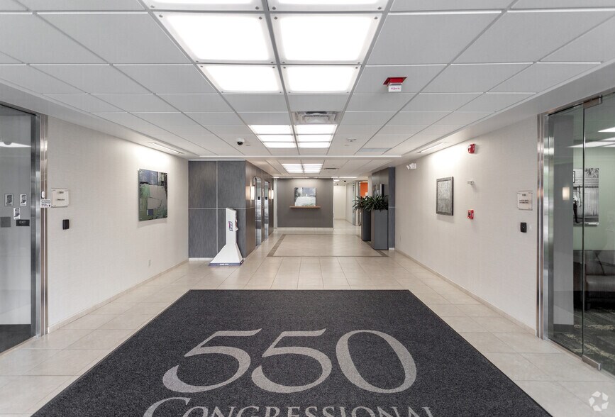550 Congressional Blvd, Carmel, IN for lease - Interior Photo - Image 3 of 27