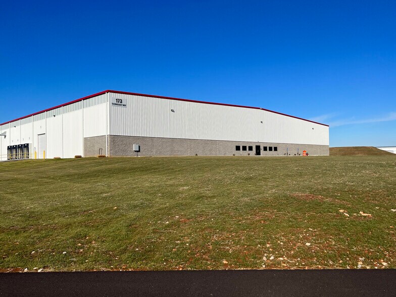 173 Technology Way, Bowling Green, KY à vendre - Photo du bâtiment - Image 2 de 17