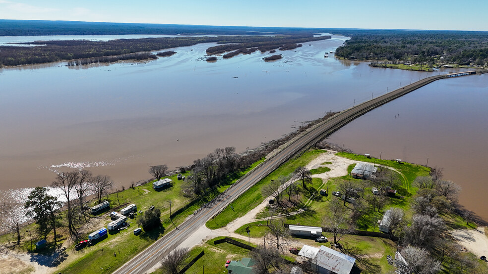 116 Steinback Ave, Trinity, TX à vendre - Photo du b timent - Image 3 de 20