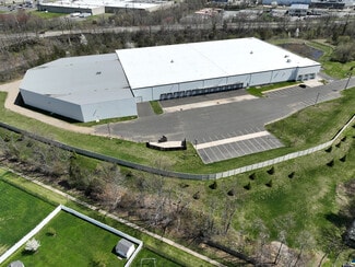 Plus de détails pour 138 Georges Rd, Dayton, NJ - Industriel à louer