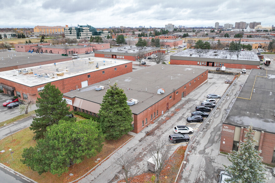 101 Bentley St, Markham, ON for lease - Primary Photo - Image 1 of 5