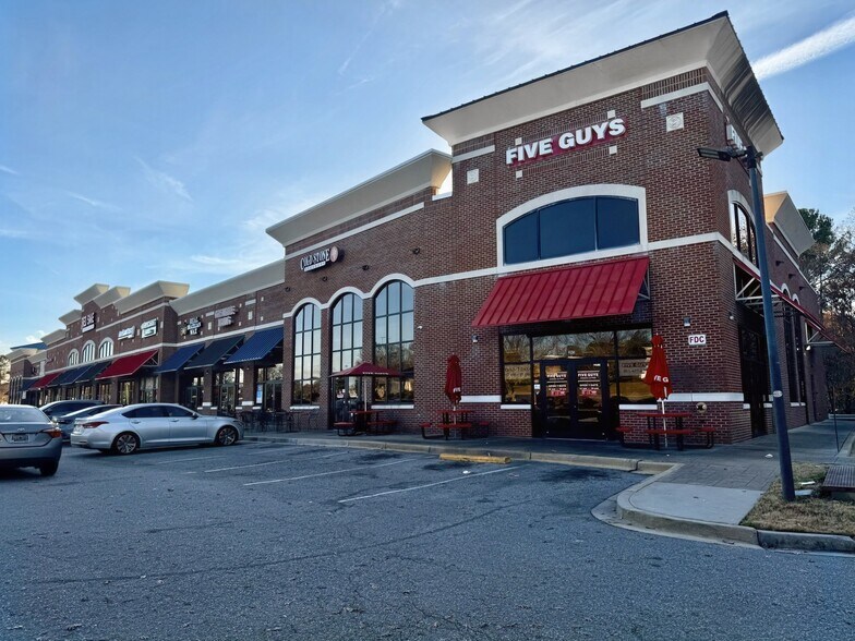 285 Columbiana Dr, Columbia, SC for lease - Building Photo - Image 2 of 10