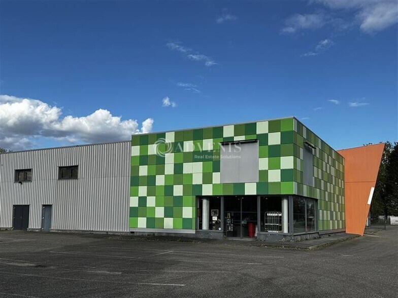 Retail in Schweighouse-sur-Moder for lease - Building Photo - Image 1 of 3