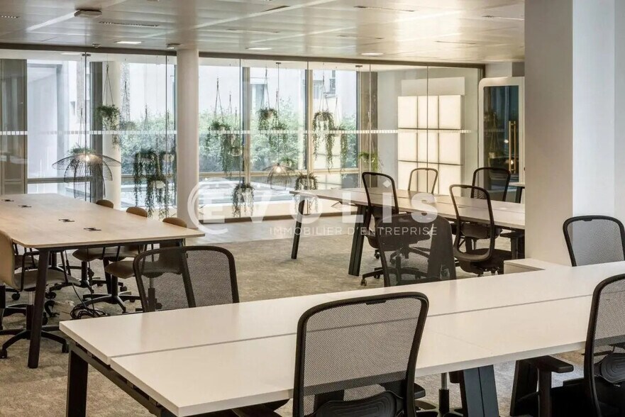 Office in Levallois-Perret for lease - Interior Photo - Image 3 of 5