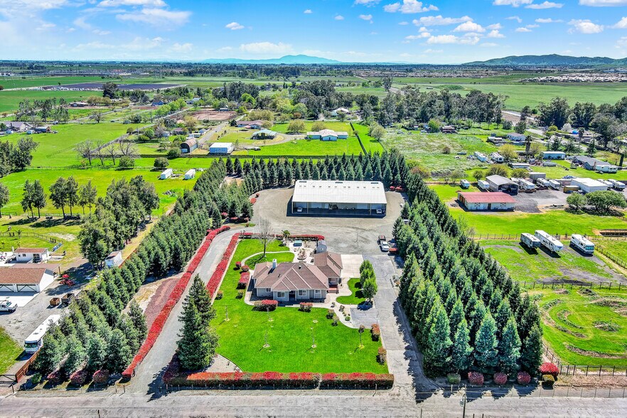 5050 Melissa Ln, Vacaville, CA à vendre - Photo du bâtiment - Image 2 de 110