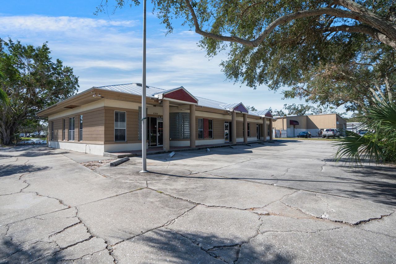 6260 Colan Pl, Sarasota, FL for lease Building Photo- Image 1 of 24