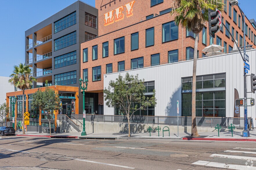 2100 Kettner Blvd, San Diego, CA à louer - Photo du bâtiment - Image 3 de 4