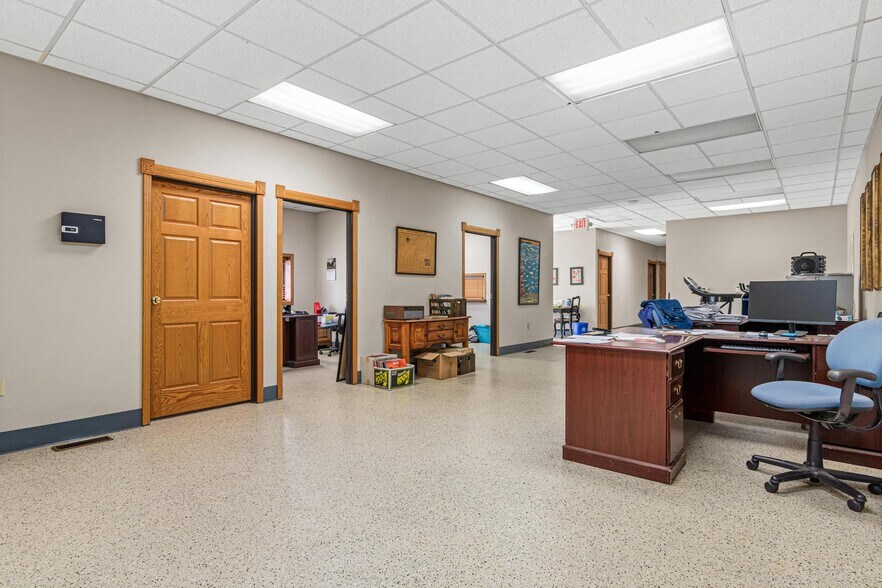 671-675 Grupe St, Roberts, WI for sale - Building Photo - Image 3 of 25