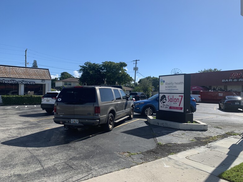 1101-1103-1121 S Federal Hwy, Dania, FL for sale - Building Photo - Image 1 of 1