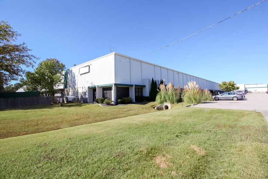 110 Nemec Way, Byhalia, MS for lease - Building Photo - Image 2 of 9